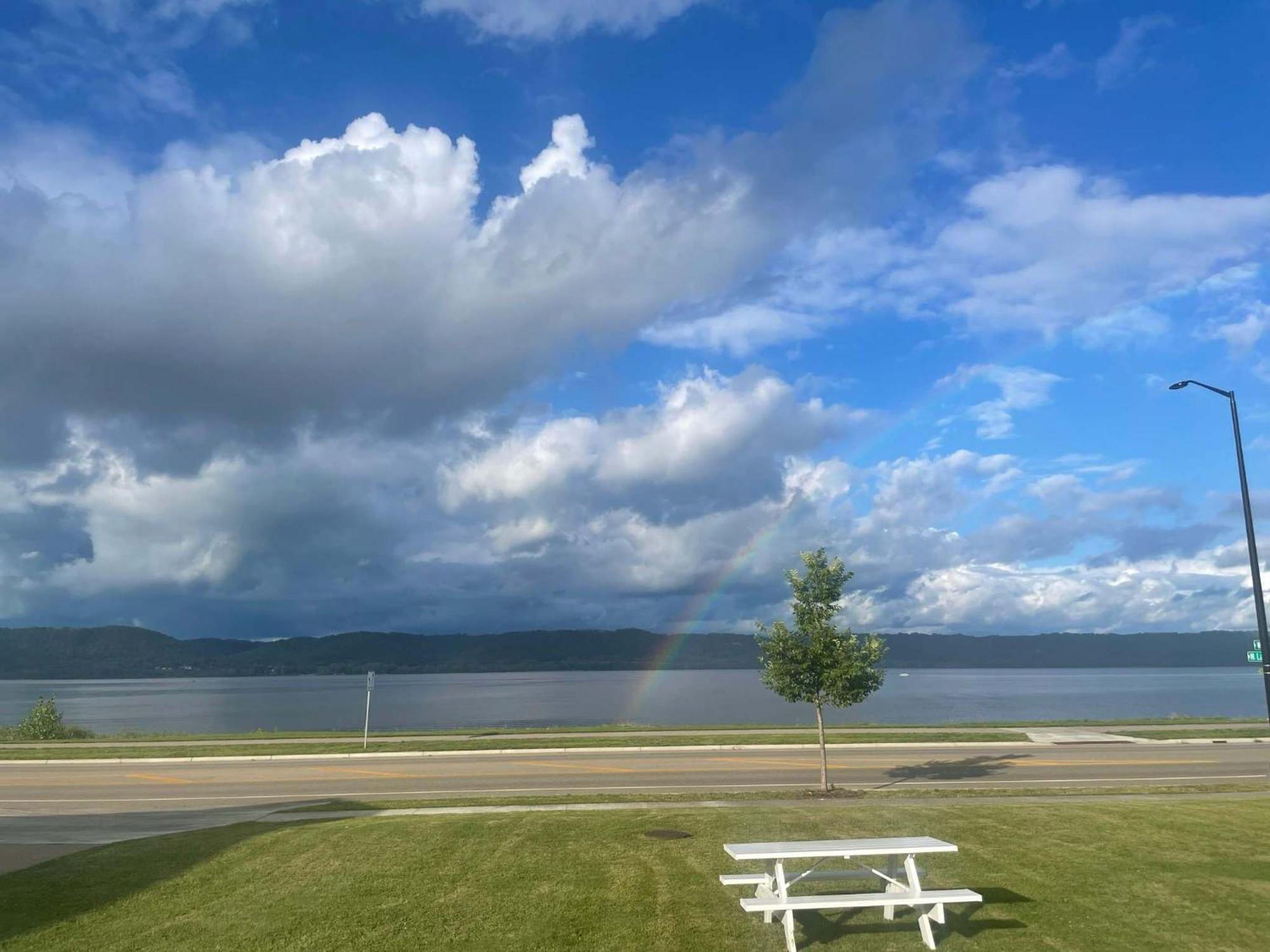 Double Room Lake City Εξωτερικό φωτογραφία